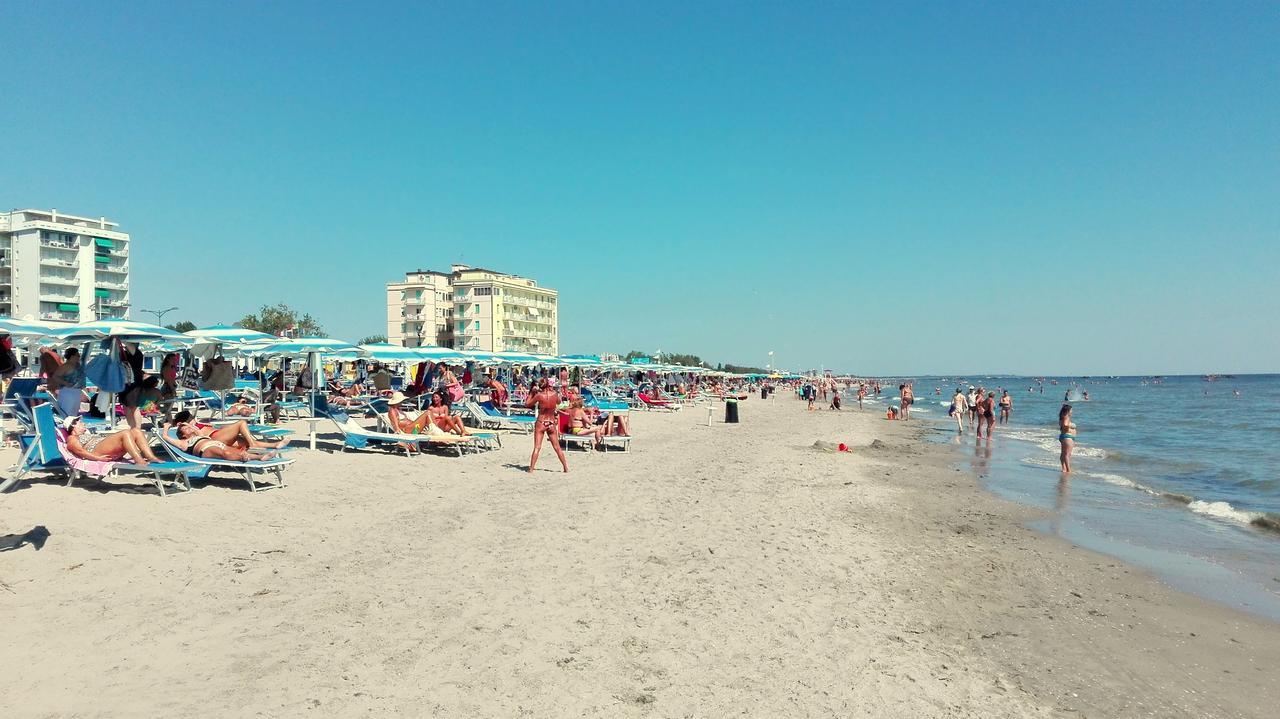 Esperia 23 Apartment Lido di Pomposa Bagian luar foto